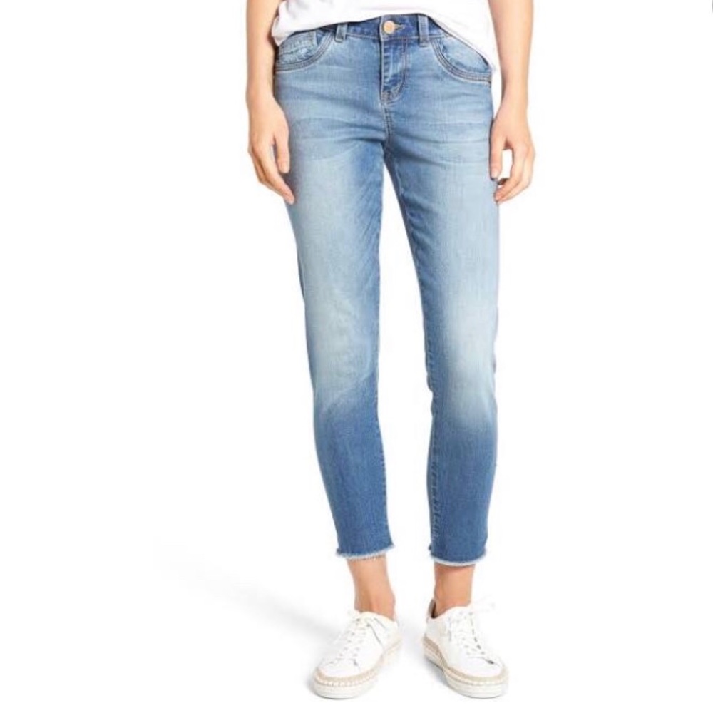 Wit & Wisdom High Waist Frayed Ankle Jeans Size 10